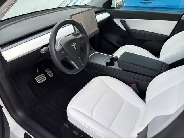 2021 Tesla Model Y Long Range photo 3