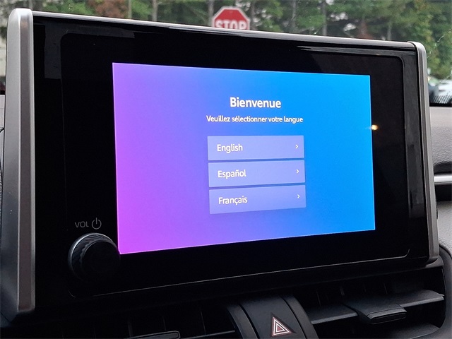 2025 Toyota RAV4 Hybrid XLE photo 12