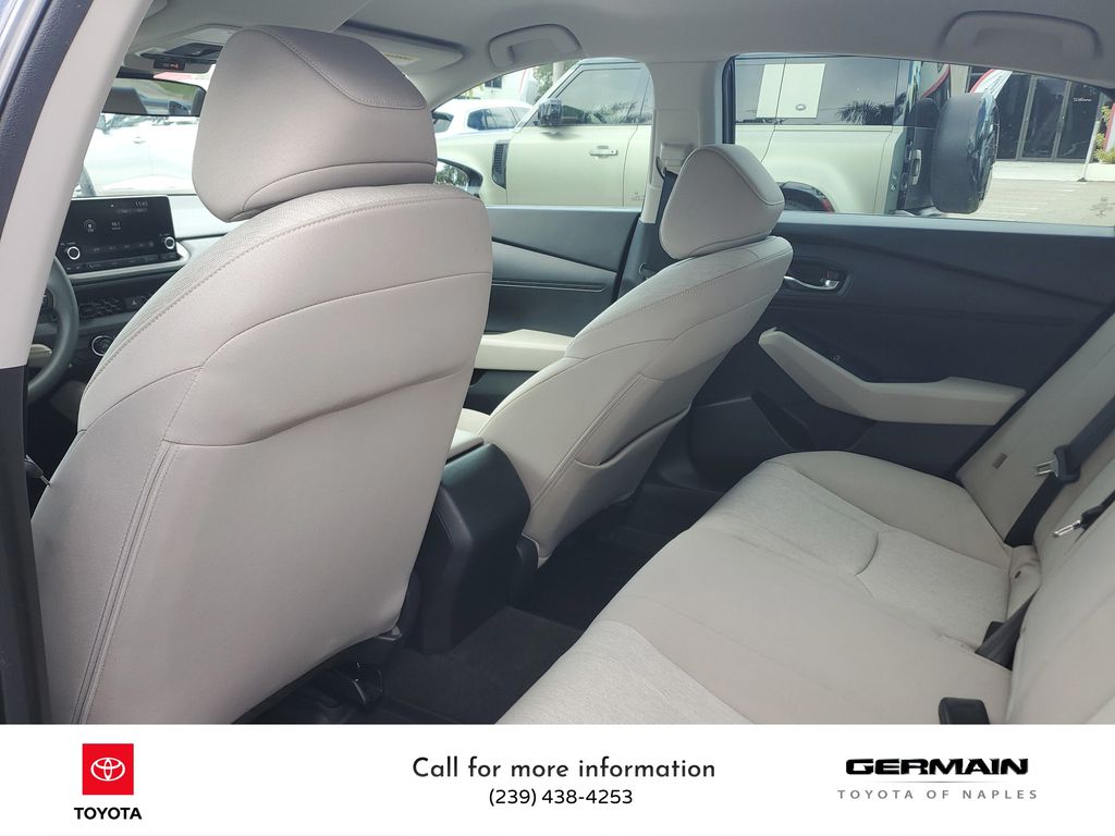 2023 Honda Accord LX photo 16