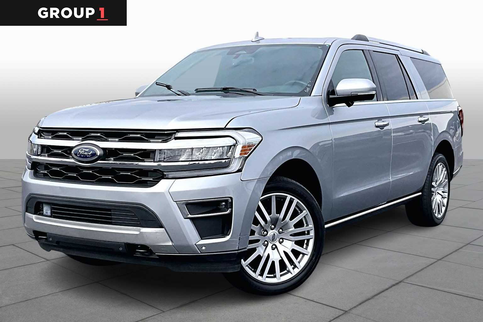 2023 Ford Expedition Limited's photo