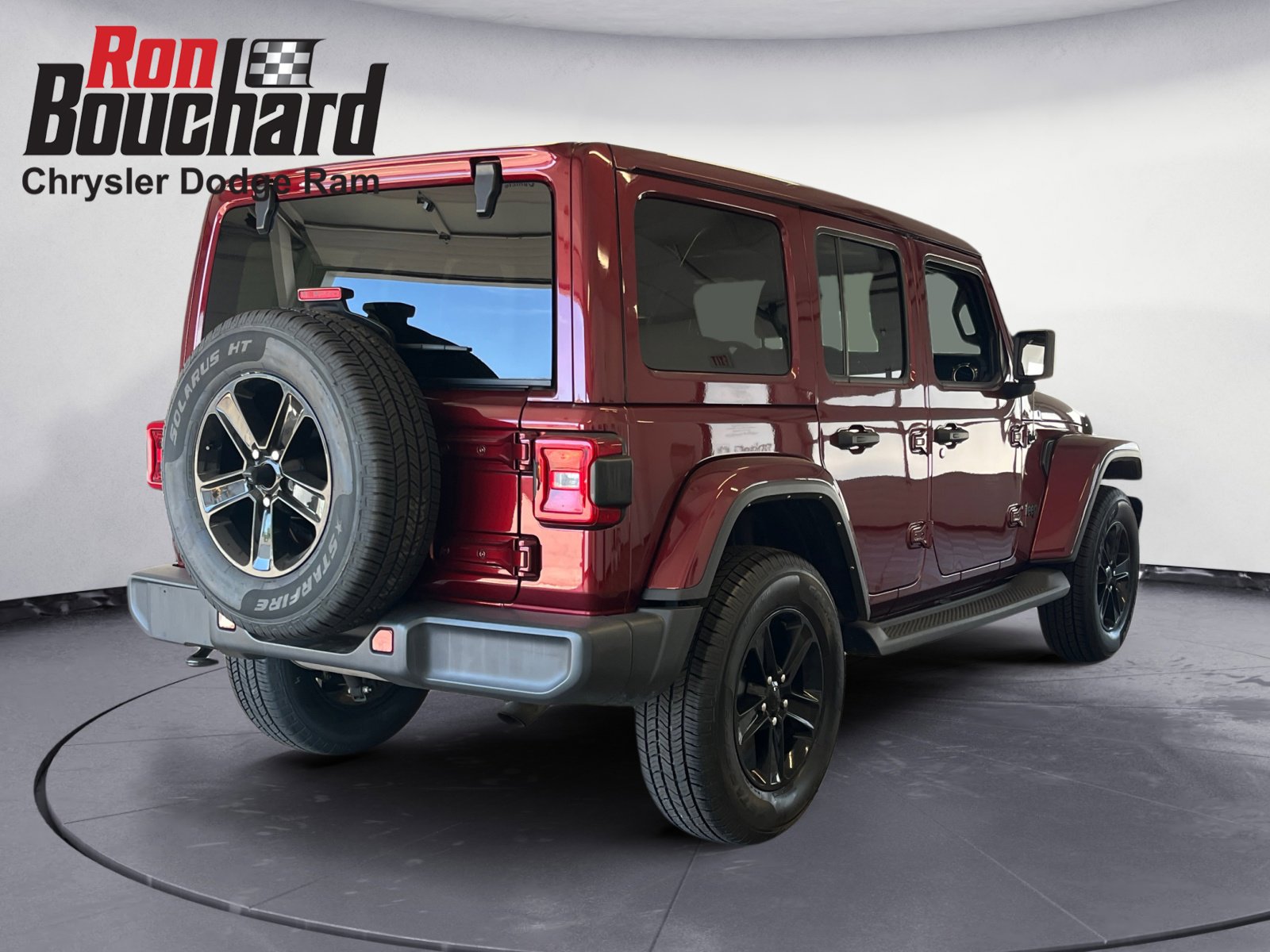 2021 Jeep Wrangler Unlimited Sahara Altitude photo 2