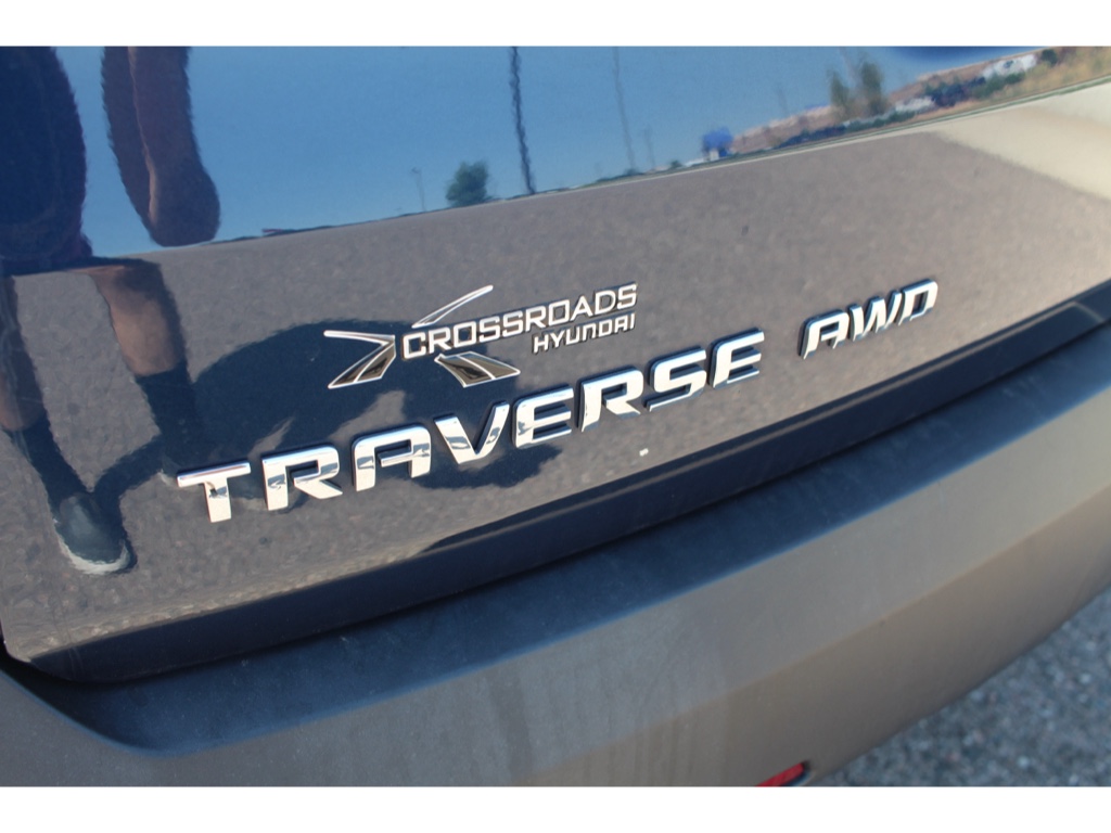 2023 Chevrolet Traverse Cloth photo 9