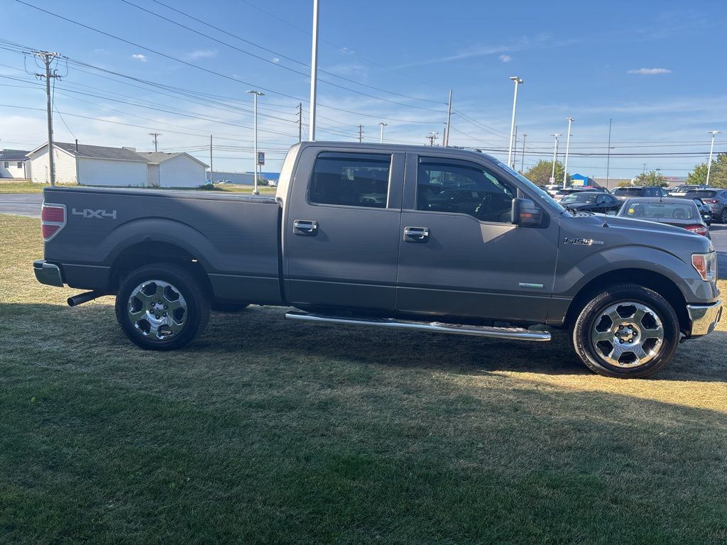 2012 Ford F-150 XLT photo 6