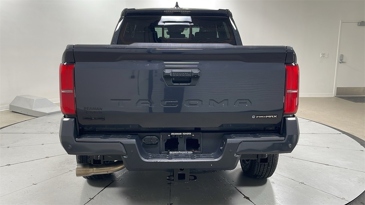2025 Toyota Tacoma TRD Sport 4x4 photo 4
