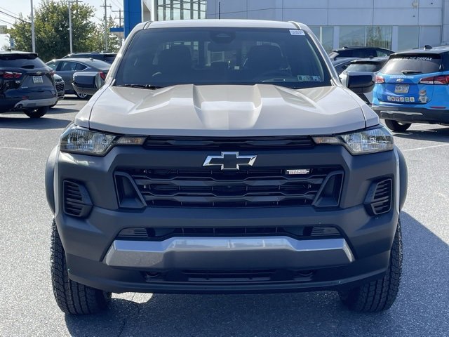 2026 Chevrolet Colorado Trail Boss photo 2