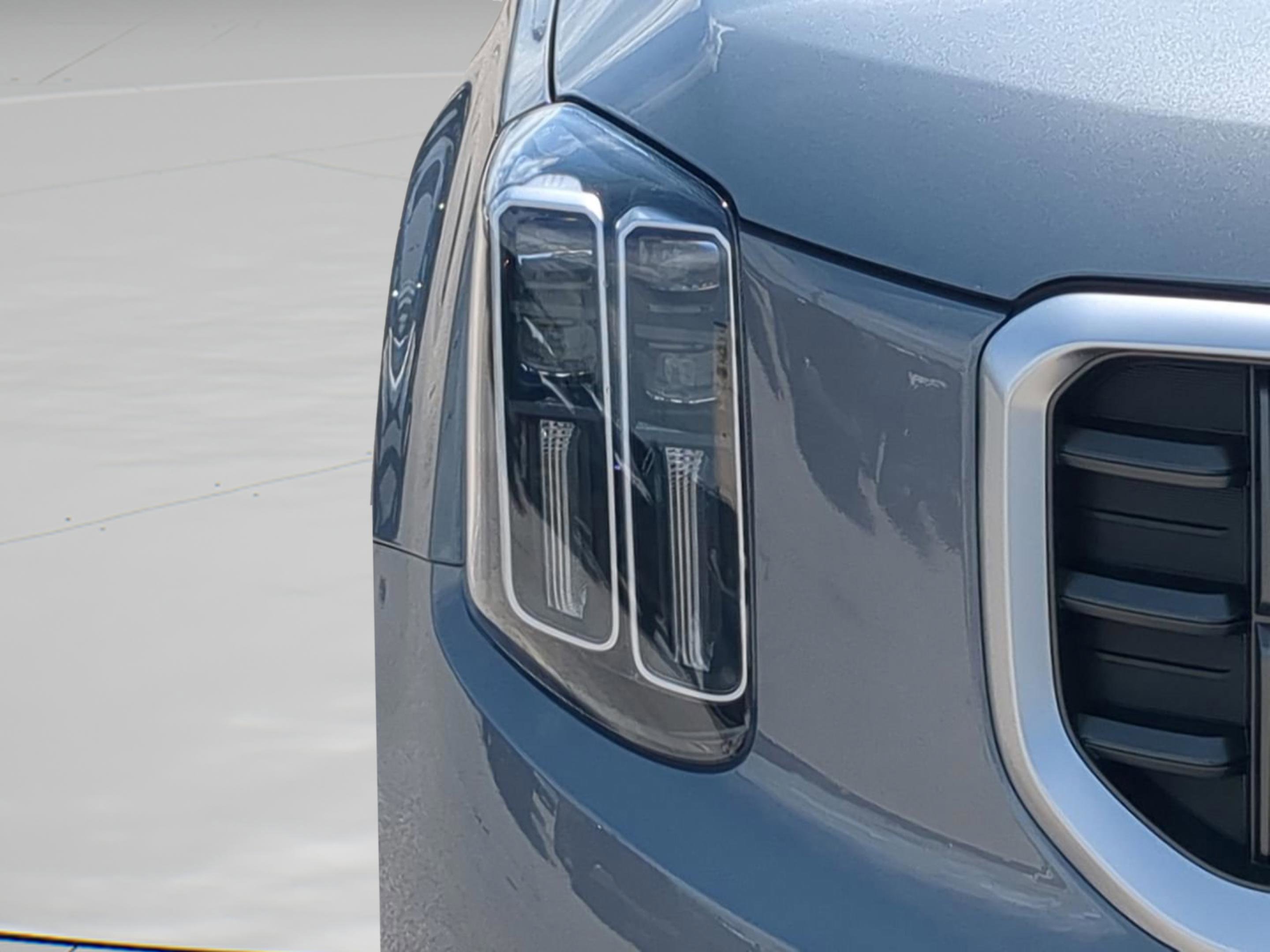 2025 Kia Telluride S photo 9