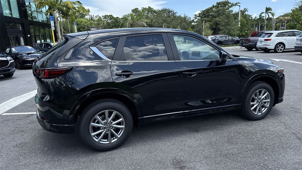 2025 Mazda CX-5 2.5 S Preferred photo 4