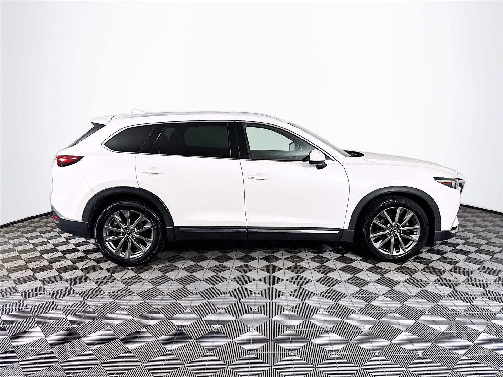 2019 Mazda CX-9 Grand Touring photo 2