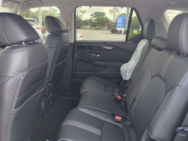 2025 Honda Pilot EX-L photo 12