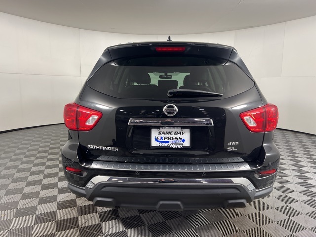 2020 Nissan Pathfinder SL photo 3