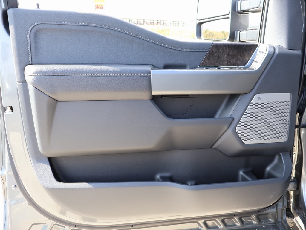 2026 Ford F-250 Lariat photo 19