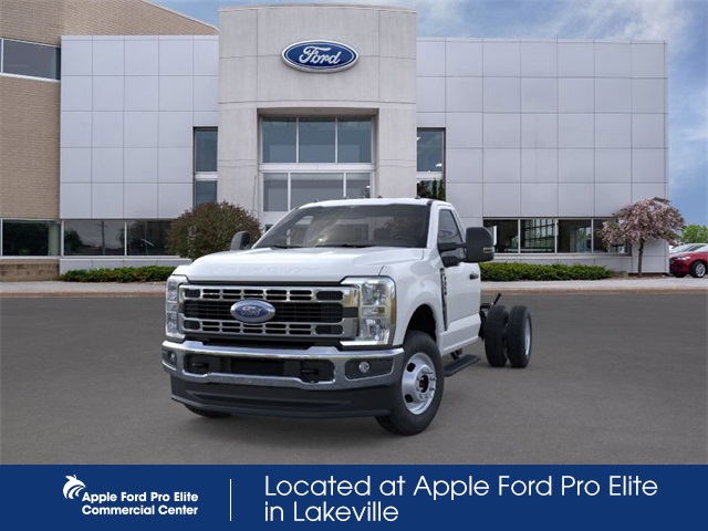2026 Ford F-350 photo 2