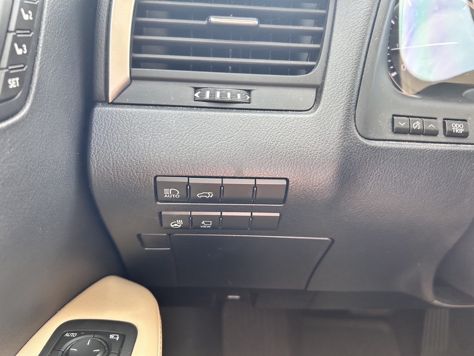 2022 Lexus RX 350L photo 27