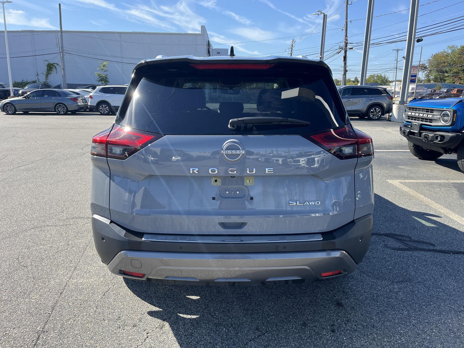 2023 Nissan Rogue SL photo 4