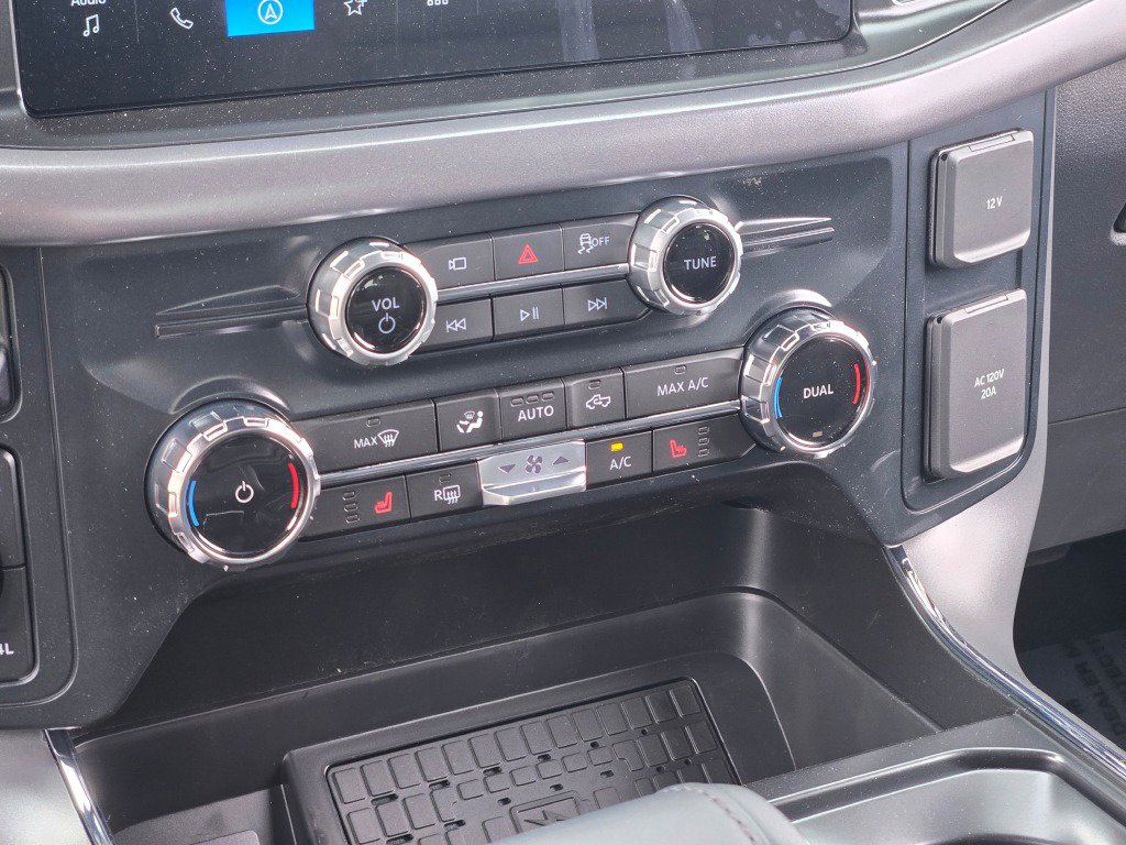 2025 Ford F-150 XLT photo 26