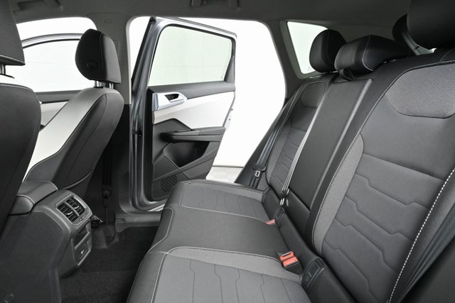 2025 Volkswagen Taos SE photo 17