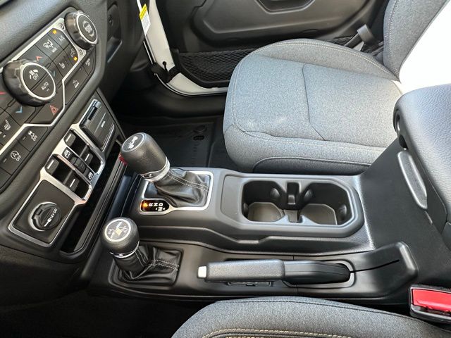 2025 Jeep Wrangler Sport S photo 26