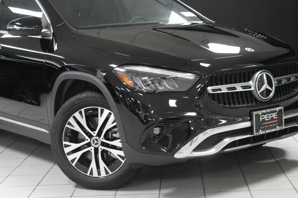 2025 Mercedes Benz GLA 250 4MATIC photo 2