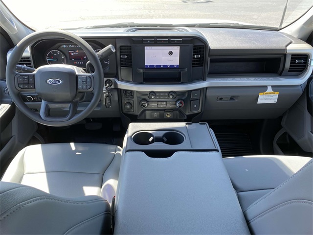 2024 Ford F-550 photo 11
