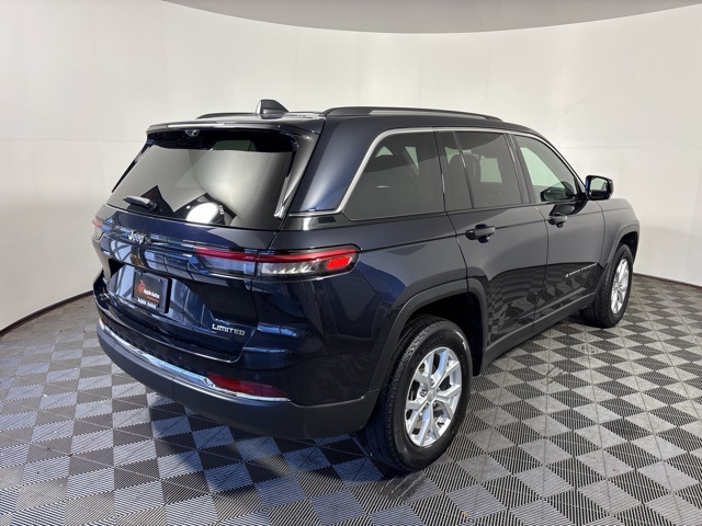 2023 Jeep Grand Cherokee Limited photo 4