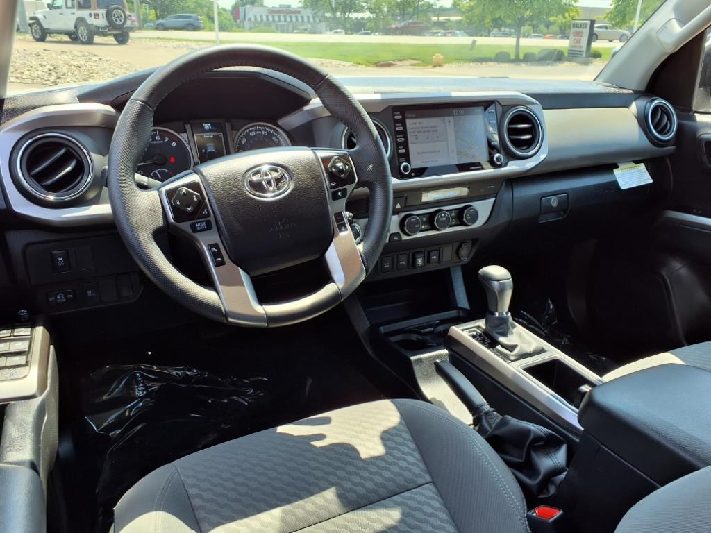 2023 Toyota Tacoma SR5 photo 4