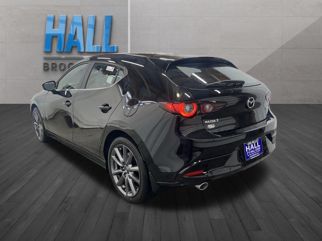 2025 Mazda Mazda3 Hatchback 2.5 s Preferred photo 3