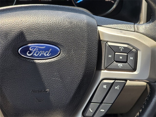2020 Ford F-150 Lariat photo 16