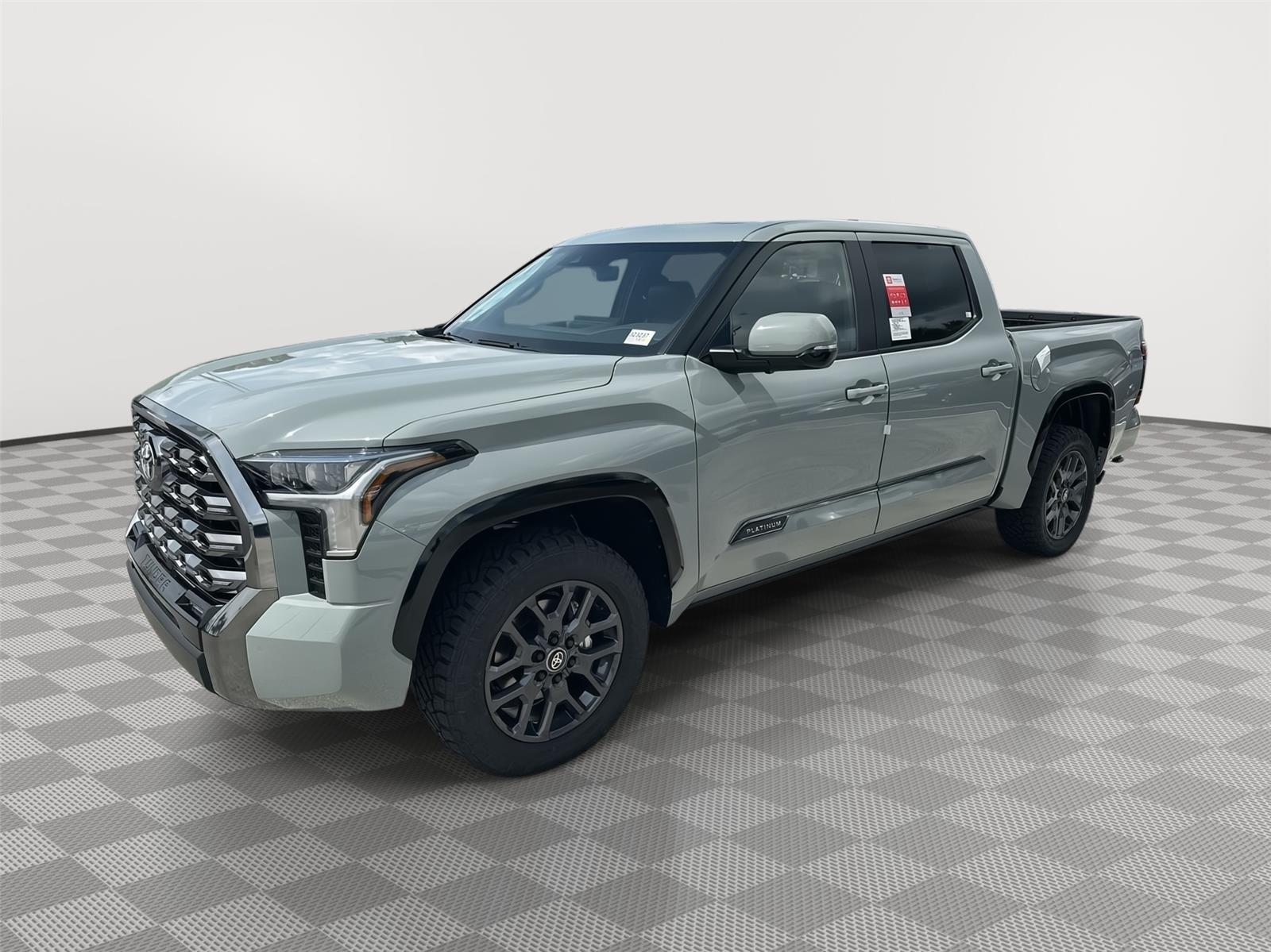 2025 Toyota Tundra Platinum's photo