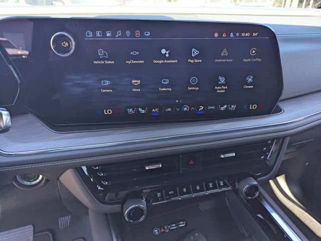 2025 Chevrolet Suburban Premier photo 22