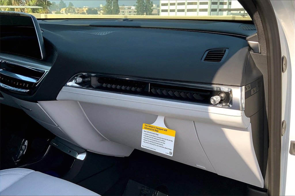 2025 Cadillac Lyriq Sport photo 26