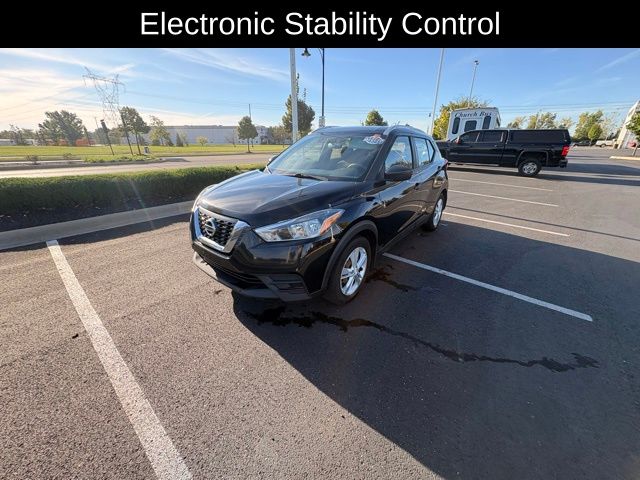 2019 Nissan Kicks S photo 6