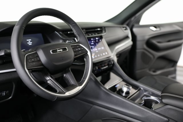 2025 Jeep Grand Cherokee Altitude X photo 10