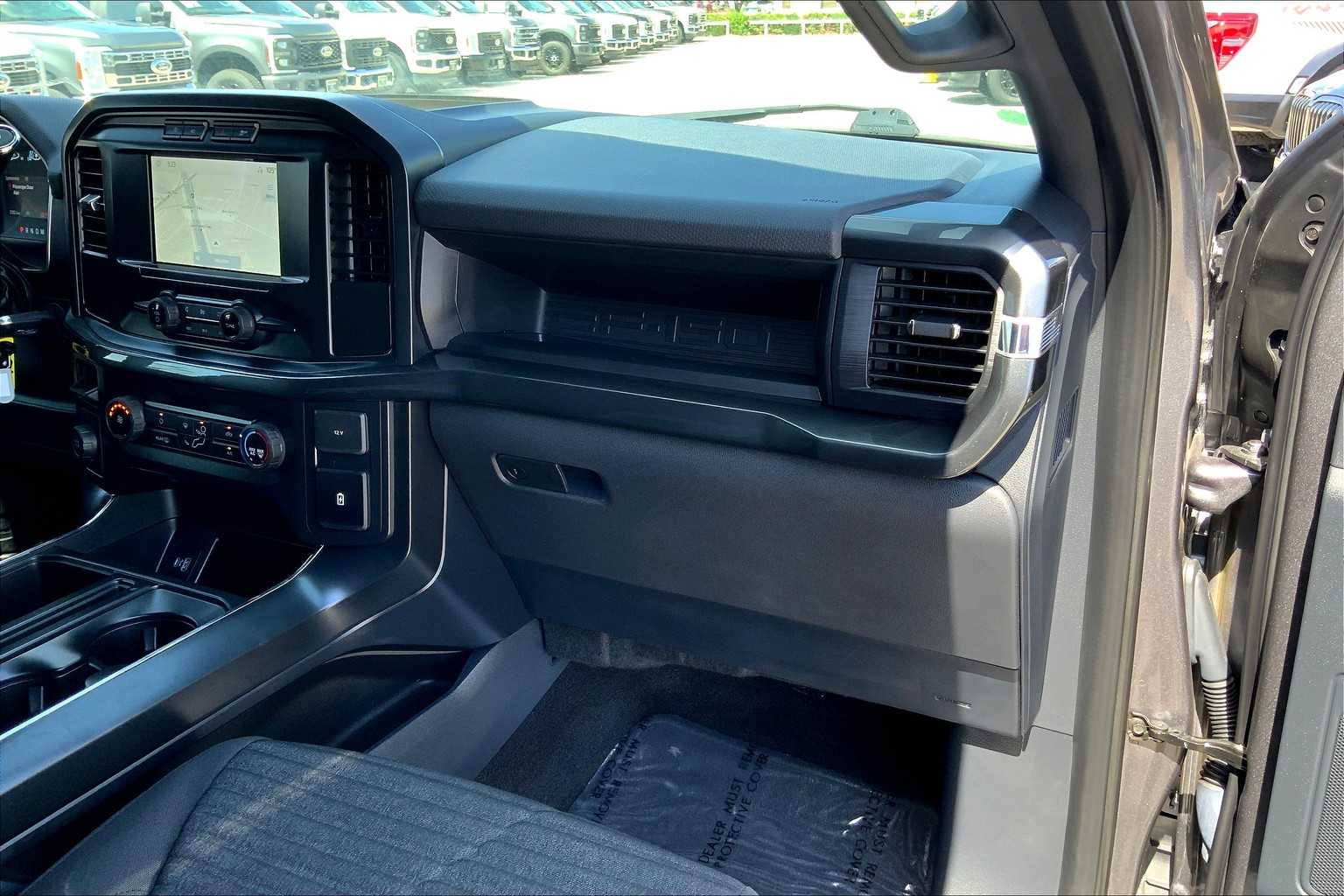 2022 Ford F-150 XL photo 18