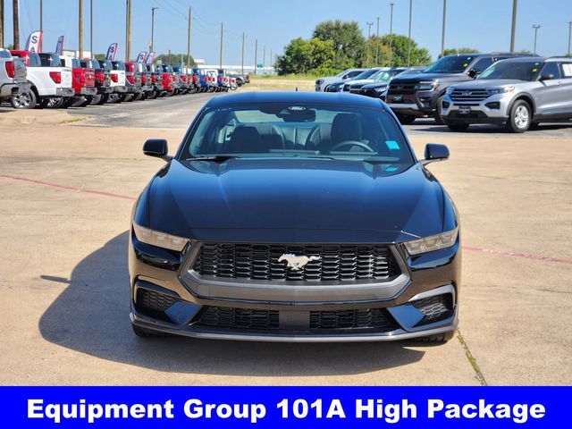 2025 Ford Mustang EcoBoost photo 2