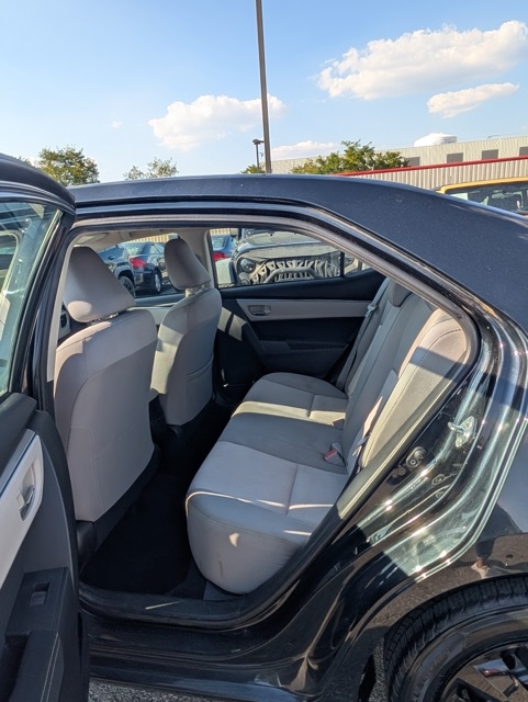 2014 Toyota Corolla L photo 12