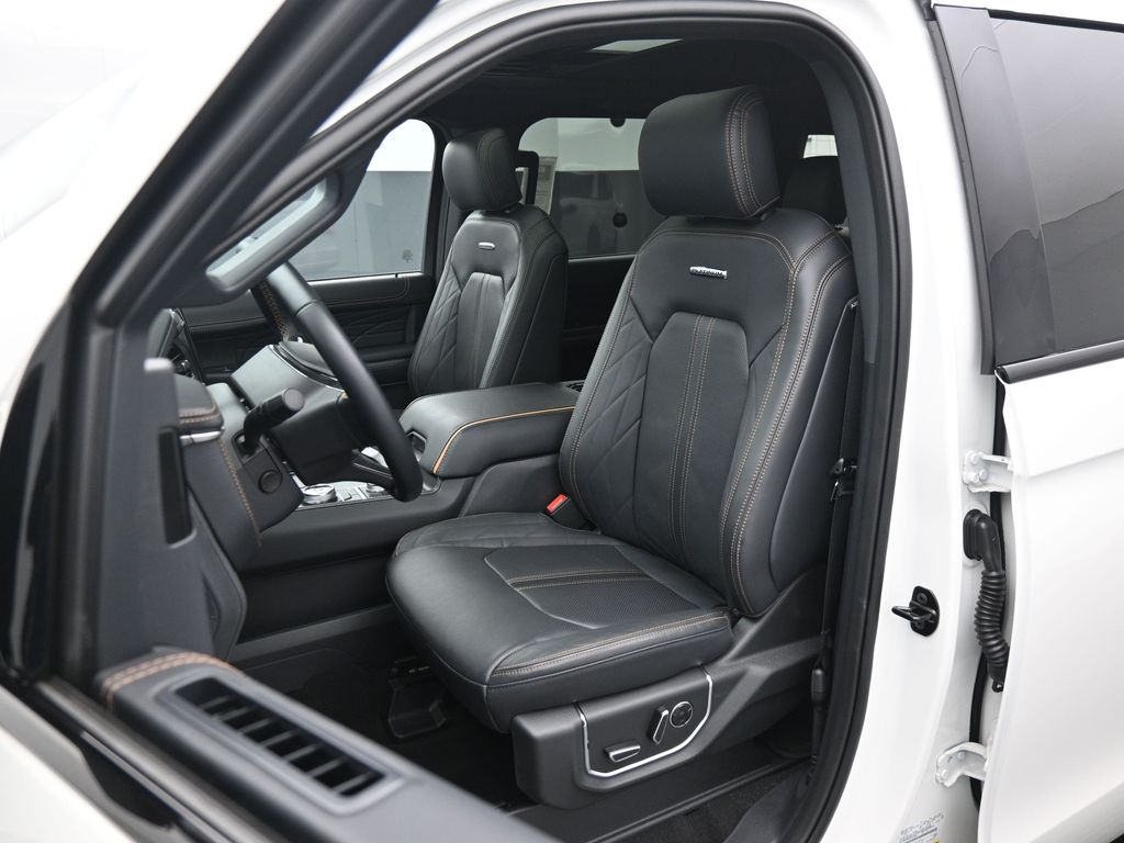 2024 Ford Expedition Platinum photo 7