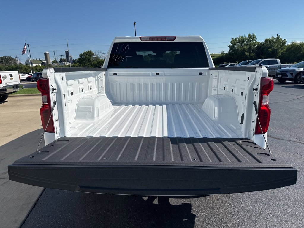 2026 Chevrolet Silverado 1500 Custom photo 17