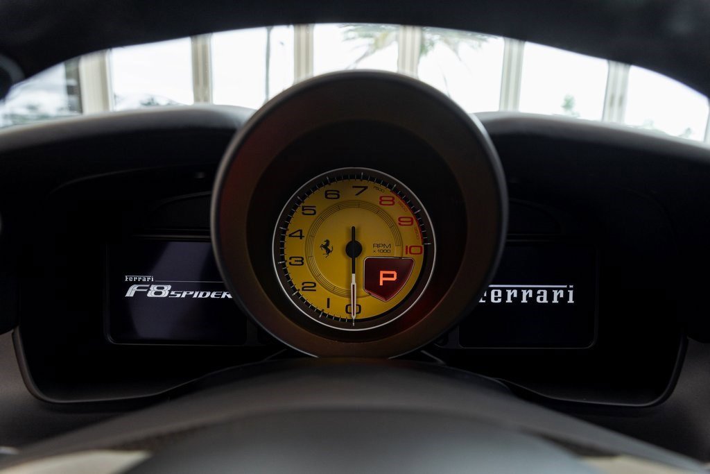 2022 Ferrari F8 Spider photo 29