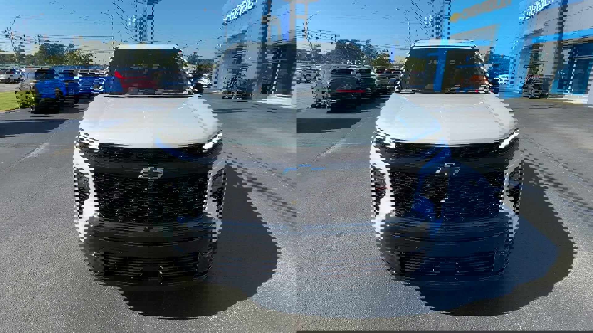 2026 Chevrolet Traverse RS photo 2