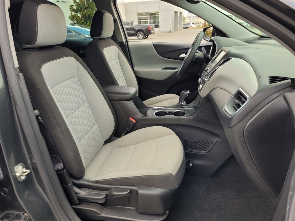 2018 Chevrolet Equinox LS photo 12