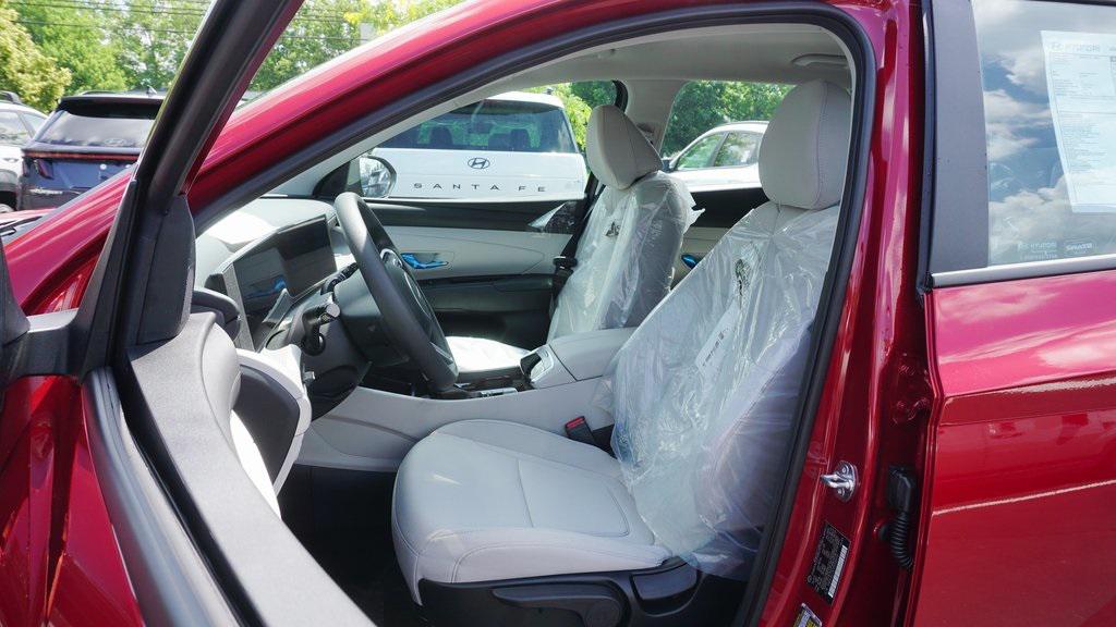 2025 Hyundai Tucson SE photo 4