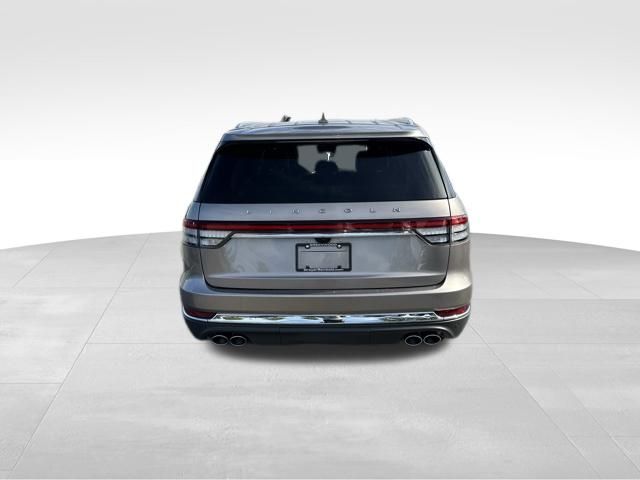 2020 Lincoln Aviator Reserve photo 4