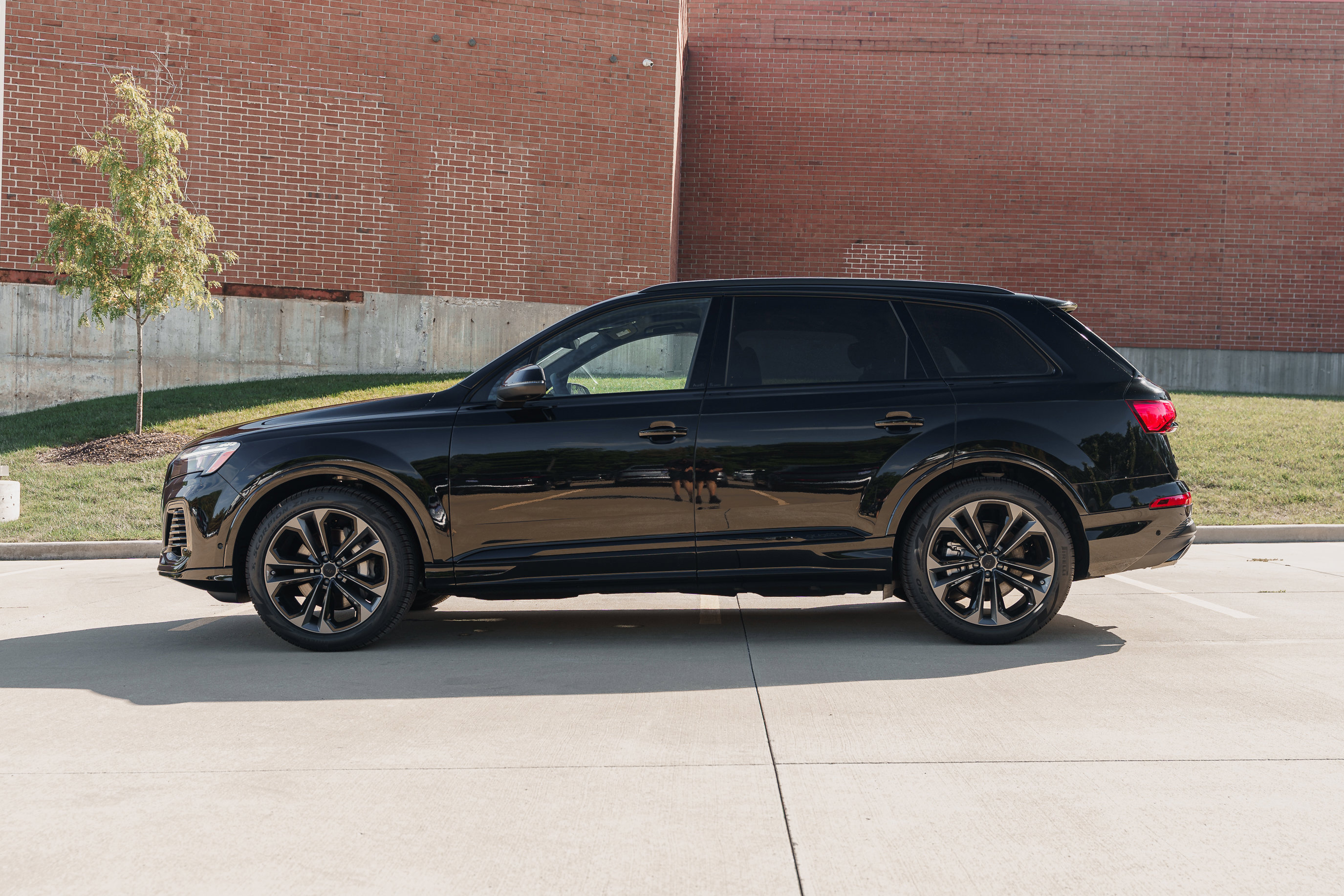 2026 Audi Q7 Premium Plus photo 3