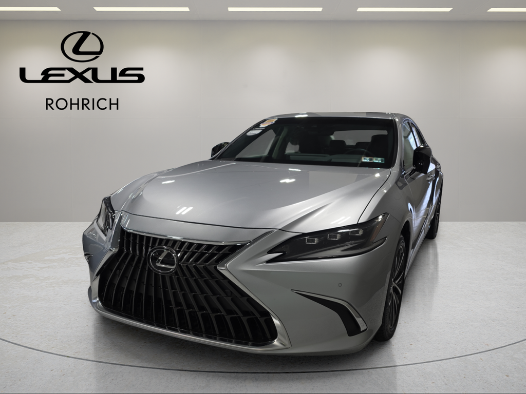 2025 Lexus ES Hybrid 300h's photo