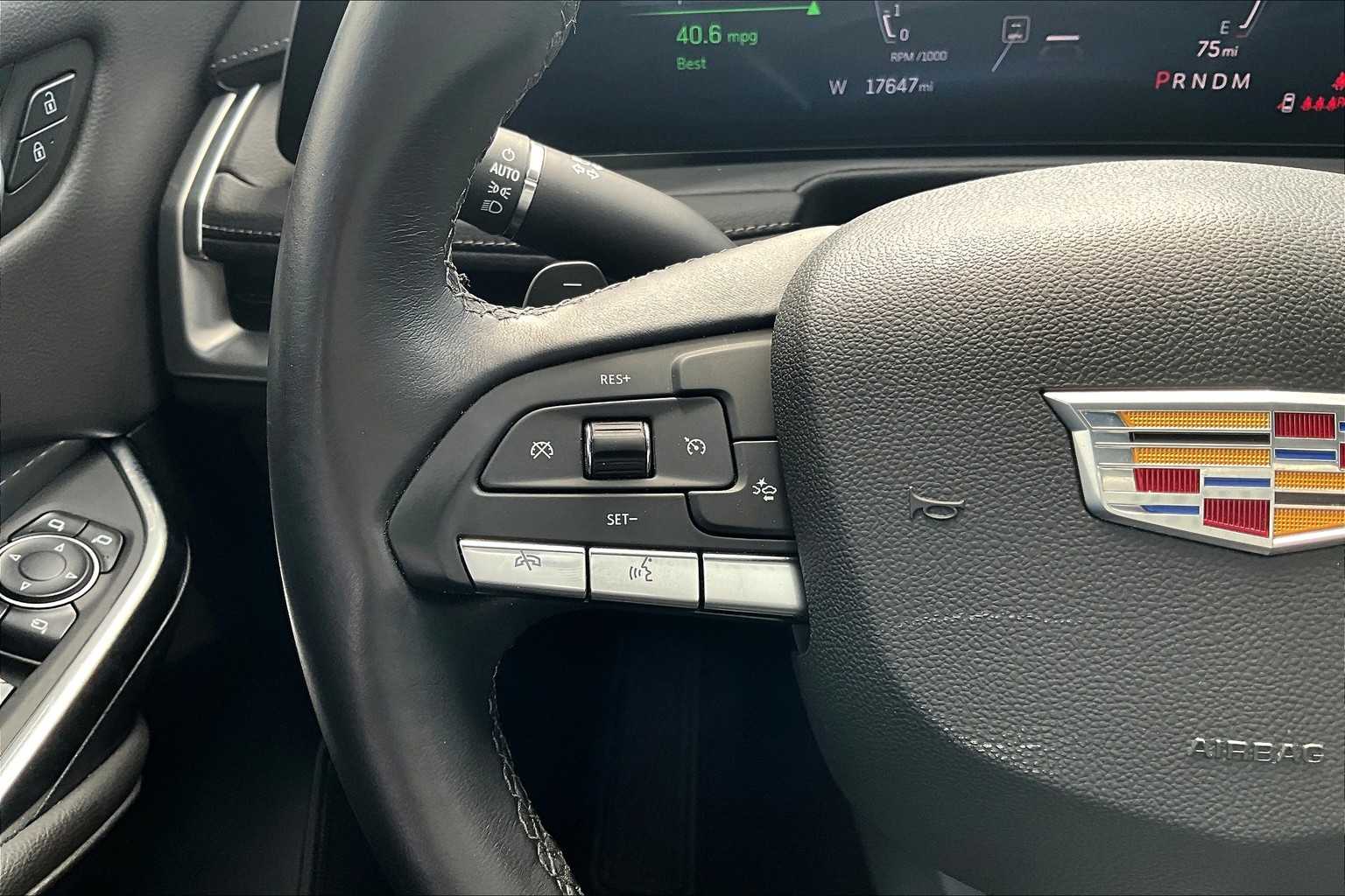 2025 Cadillac XT4 Premium Luxury photo 22