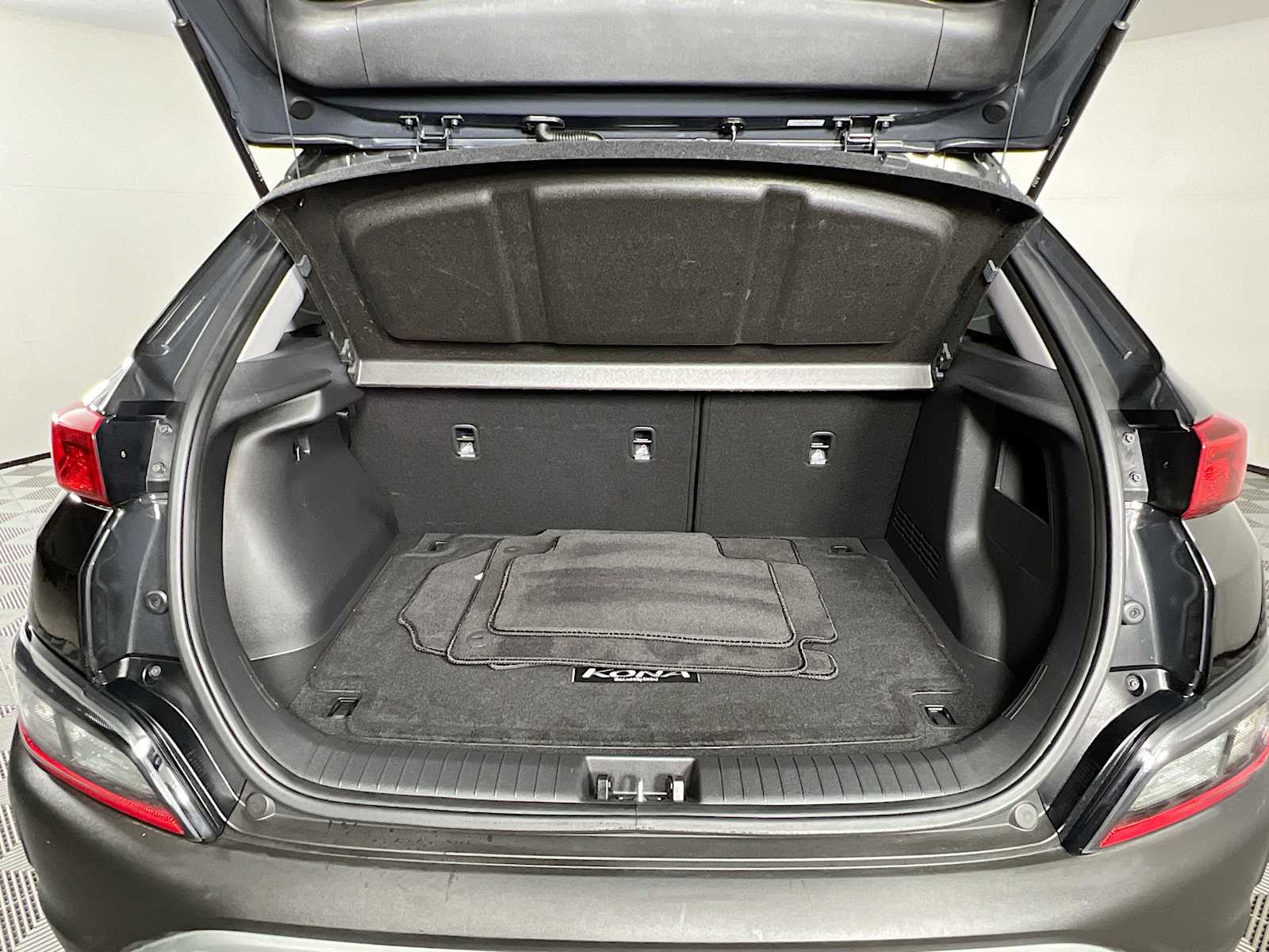 2023 Hyundai Kona SEL photo 6