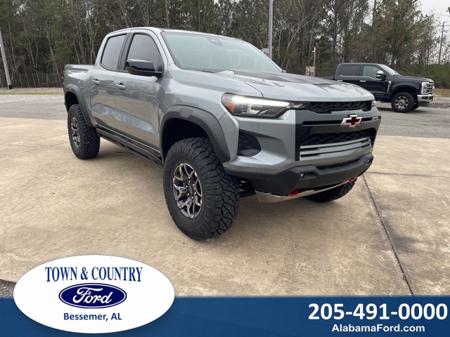 2024 Chevrolet Colorado ZR2's photo