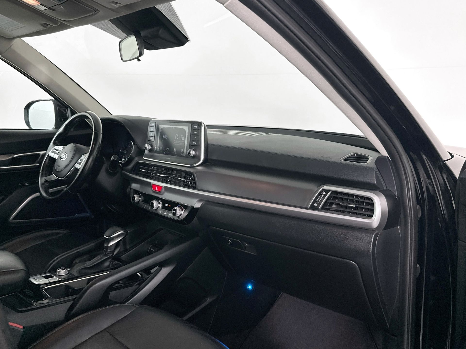 2021 Kia Telluride LX photo 21