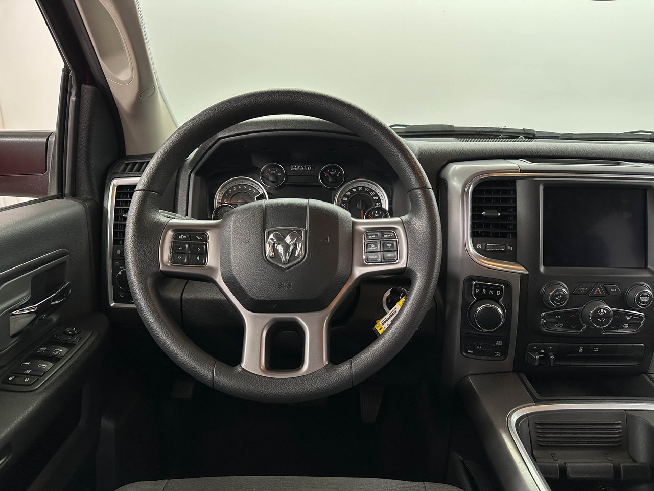 2023 Ram 1500 Classic SLT photo 7