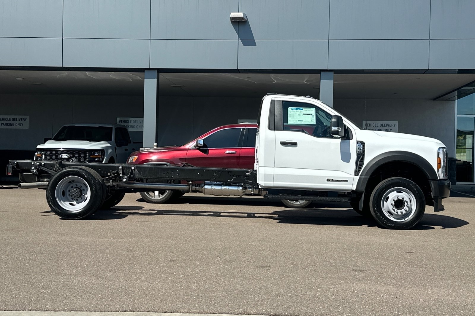 2025 Ford F-550 XL photo 2